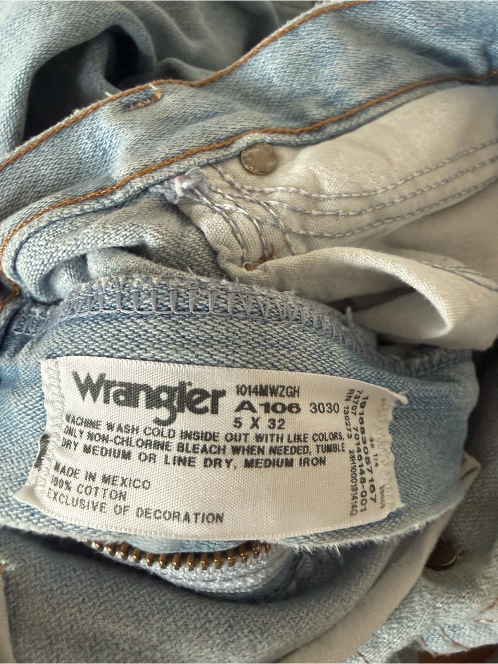 WOMEN'S WRANGLER® COWBOY CUT® SLIM FIT JEAN - Picture 4 of 5